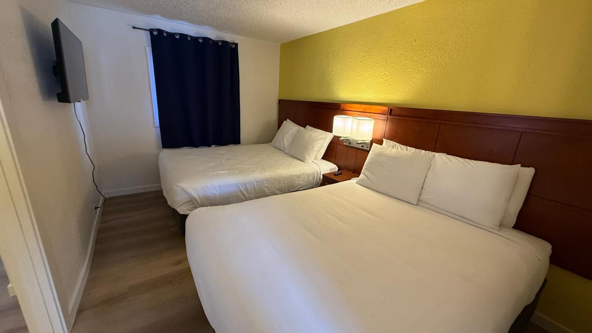 Lakeshore Inn Water Front موسيس ليك المظهر الخارجي الصورة