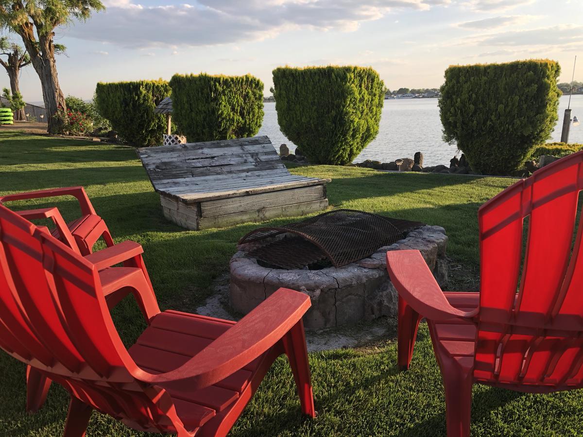 Lakeshore Inn Water Front موسيس ليك المظهر الخارجي الصورة